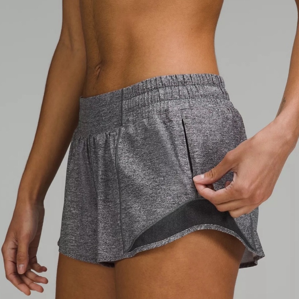 Hotty Hot Low-Rise Lined Shorts 2.5”